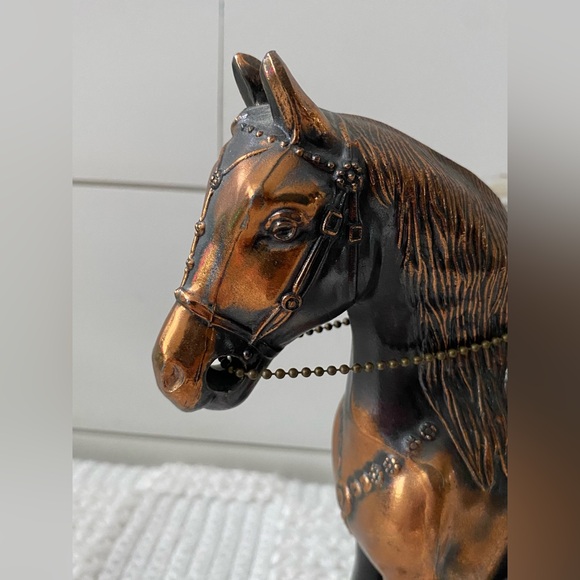 Gorgeous Vintage Metal Cast Horse Statue - Picture 2 of 13